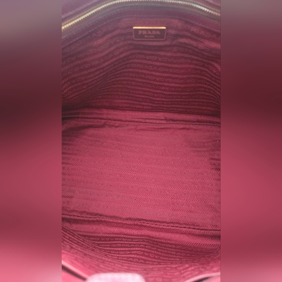 Prada GALLARIA burgandy Bag with COA - Picture 10 of 11